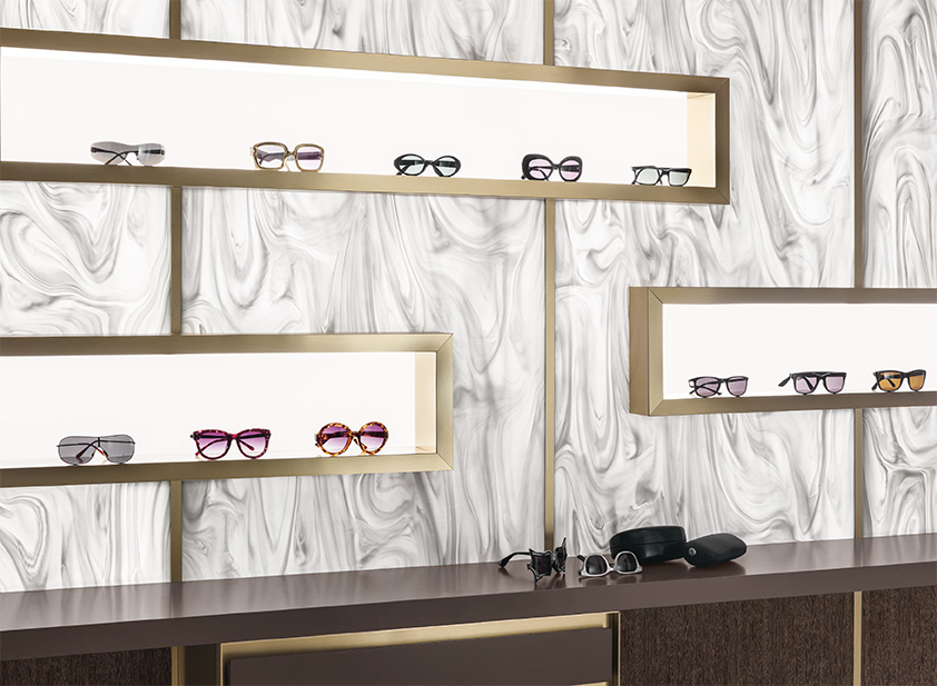 sites/corian.com.tr/IMG/jpg/grey_onxy_backlit_eyeglass_store_3-3.jpg